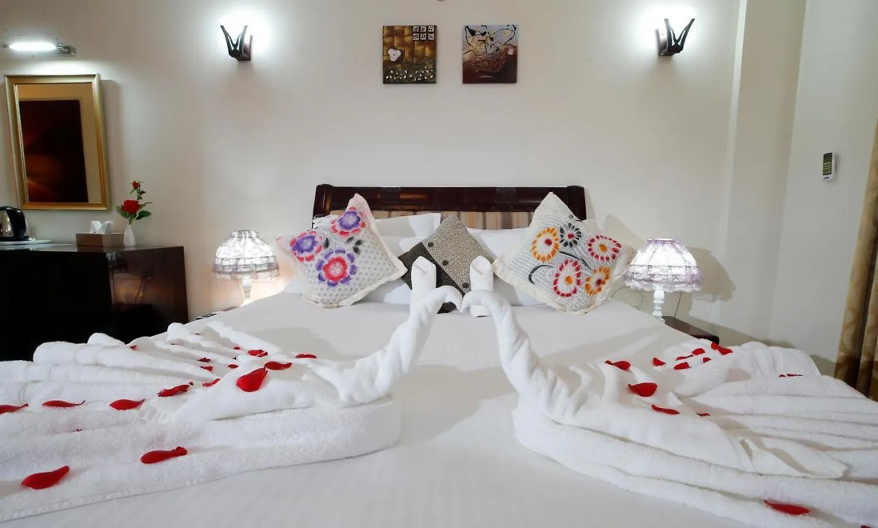 Rose International Hotel Nilambūr 4*,  Indien