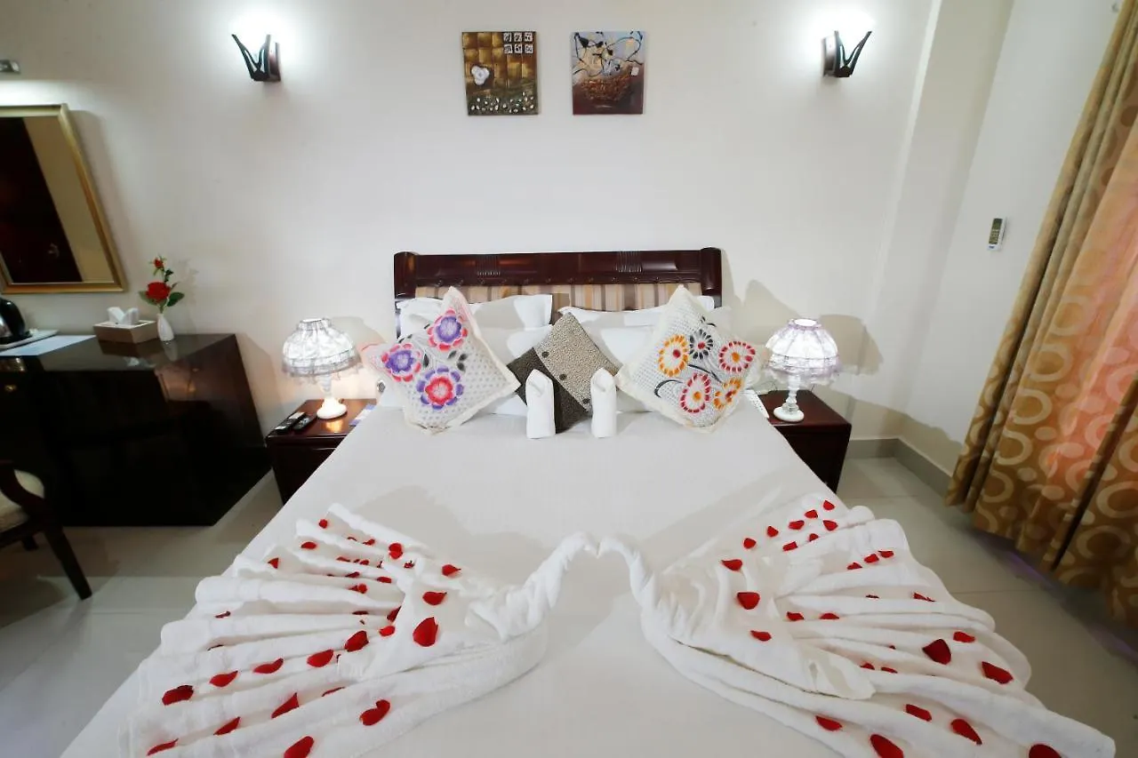 Rose International Hotel Nilambur